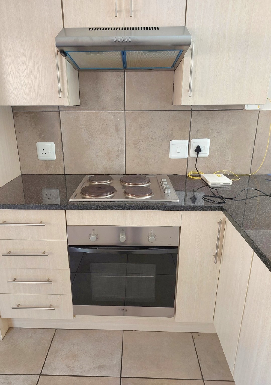 To Let 2 Bedroom Property for Rent in Ngwenya River Estate North West